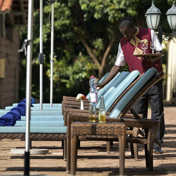 Dunia Hôtel Loumbila Esterno foto
