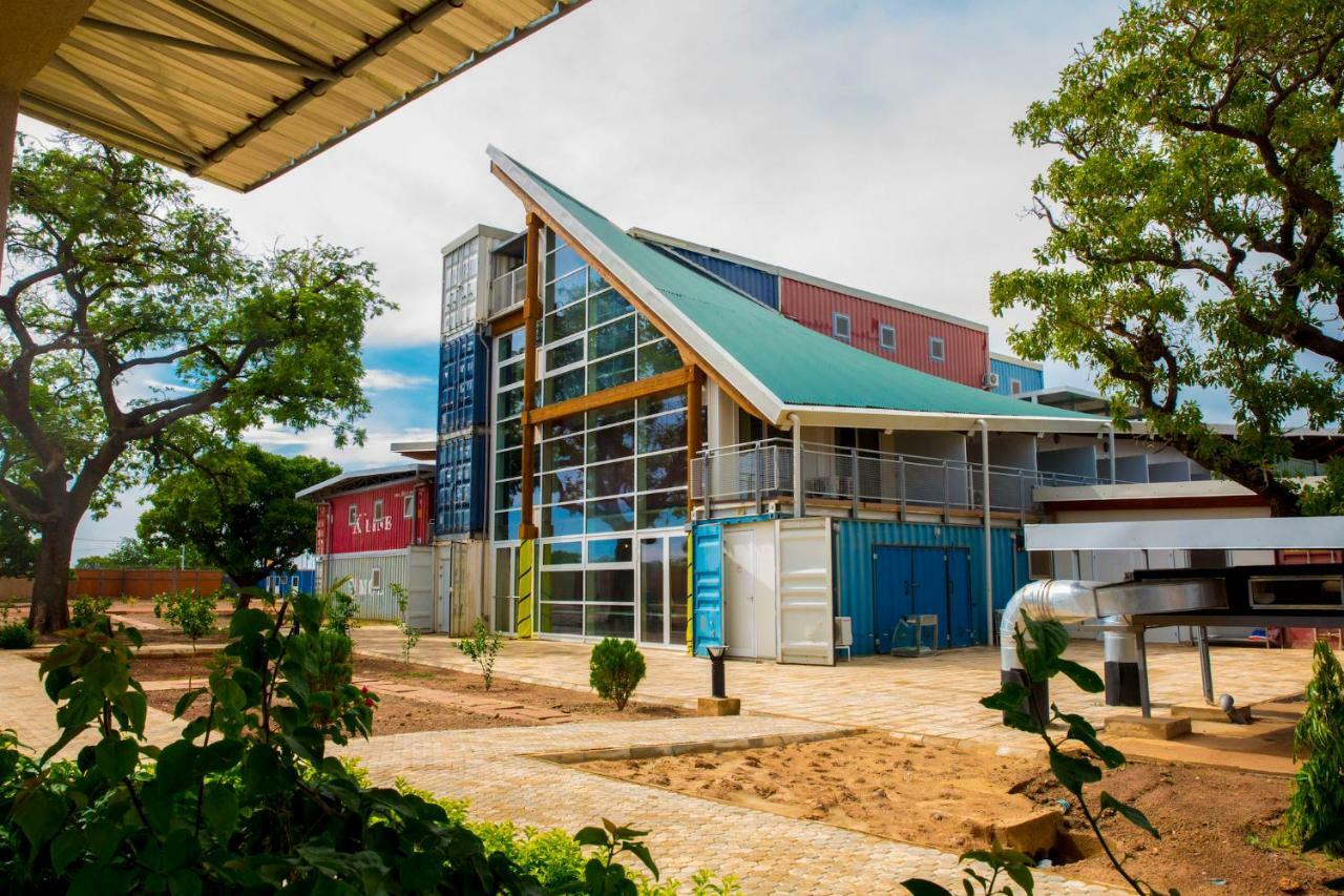 Dunia Hôtel Loumbila Esterno foto
