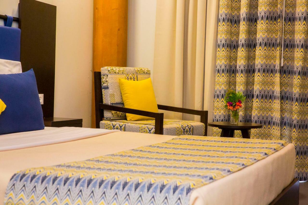 Dunia Hôtel Loumbila Esterno foto