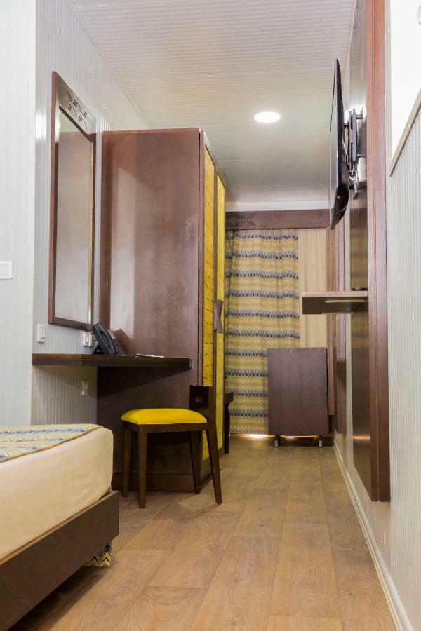 Dunia Hôtel Loumbila Esterno foto